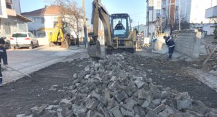 Ergene Belediyesi Deforme Olan Yolları Onarıyor