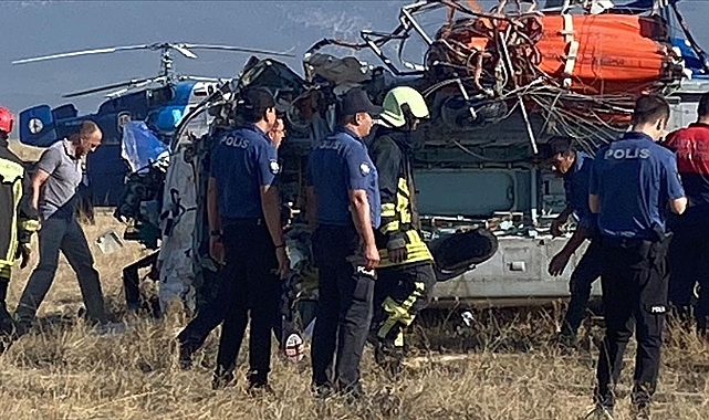 Denizli'de Yangın Söndürme Helikopteri Düştü, 2 Ölü, 5 Yaralı