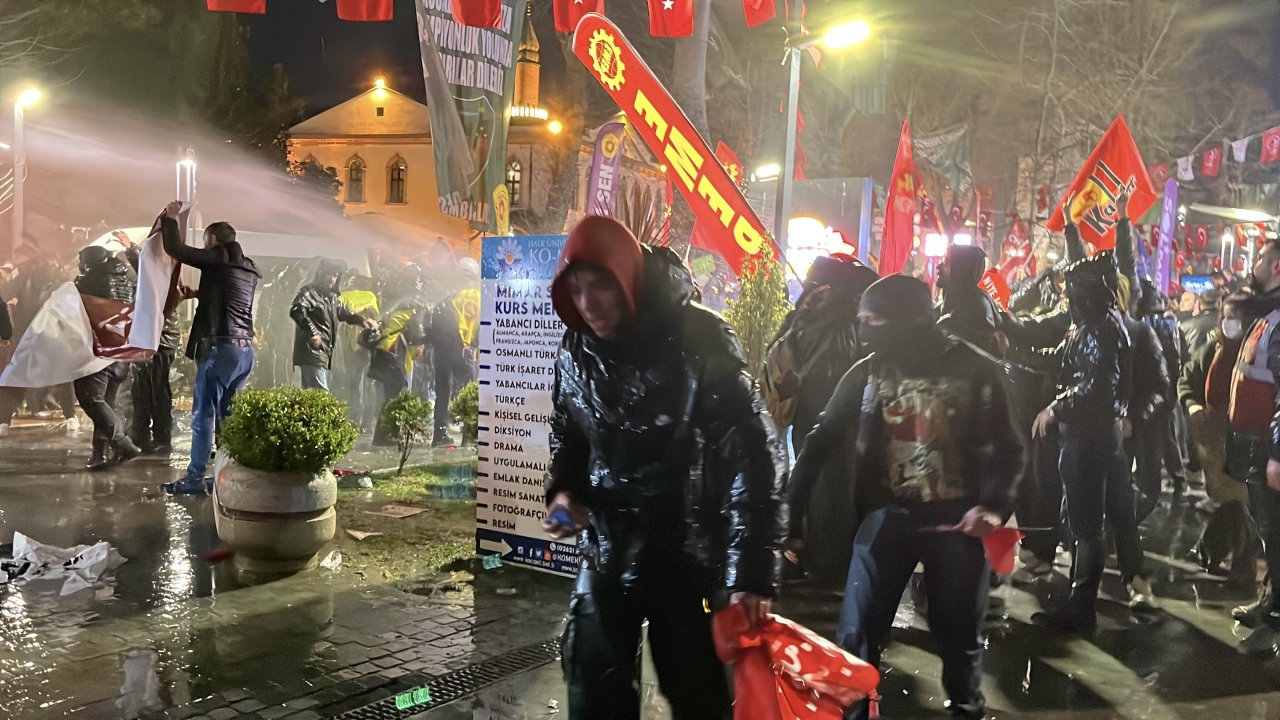 İzmit'te 'İmamoğlu' gerginliği; 14 gözaltı