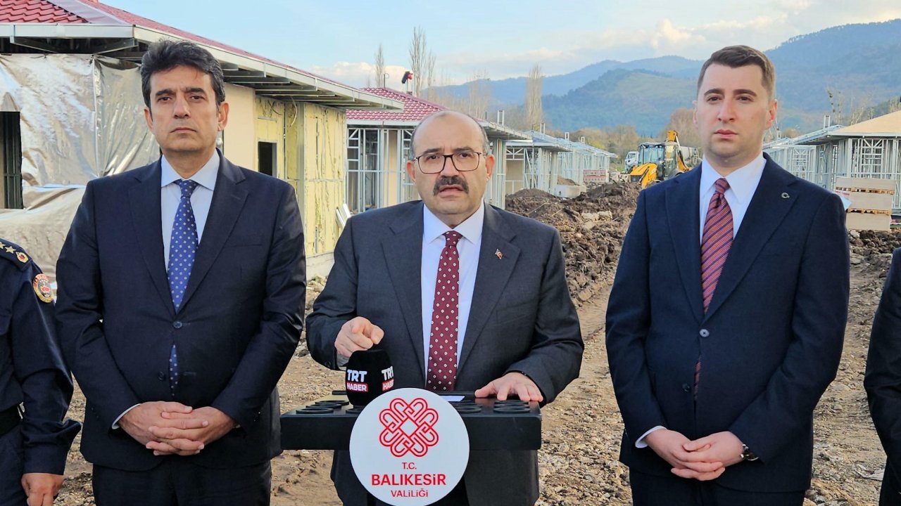 Vali Ustaoğlu: Sındırgı'da hiçbir vatandaşımız açıkta değil