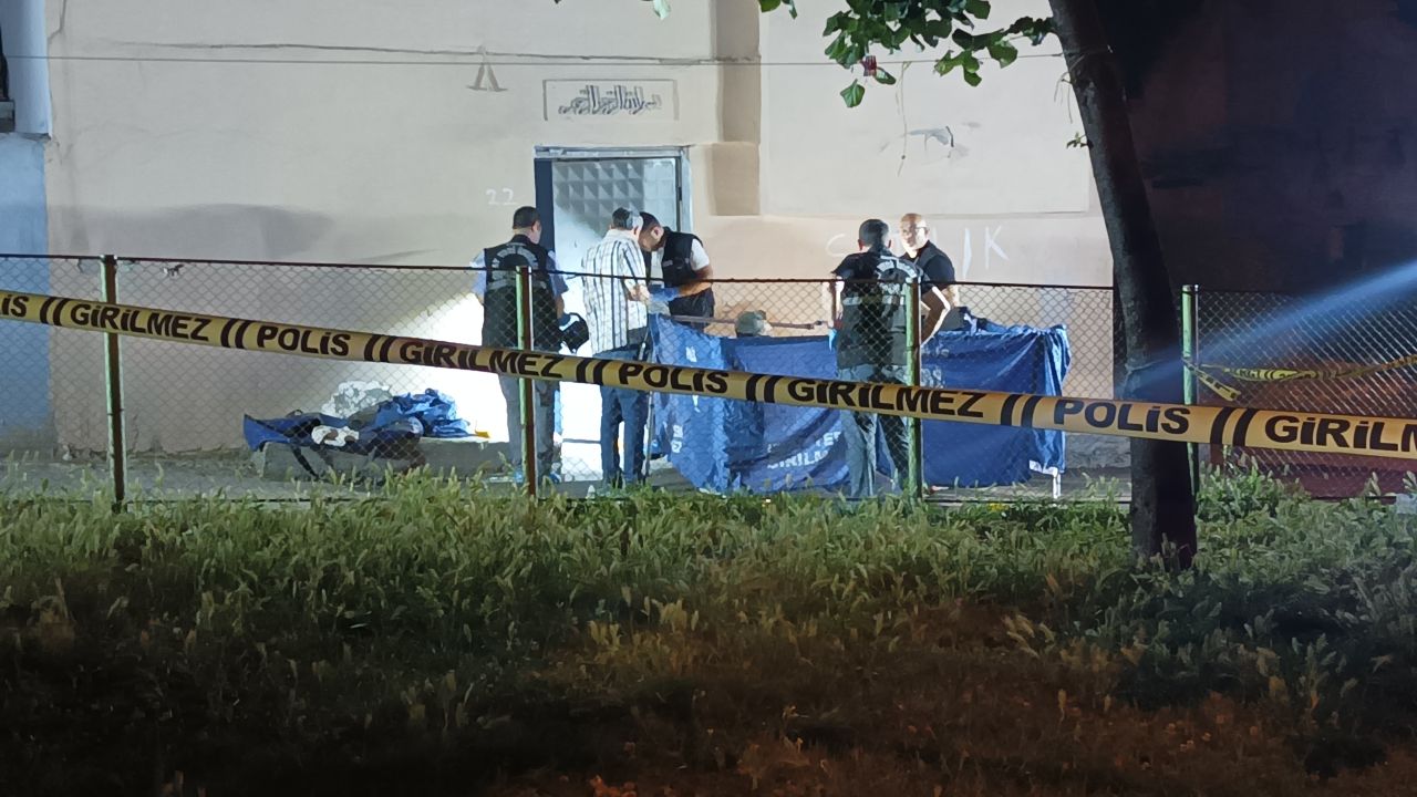 Bursa'da silahlı kavga; karı-koca hayatını kaybetti