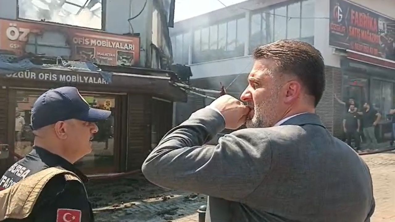 Bursa'da tarihi çarşıda yangın