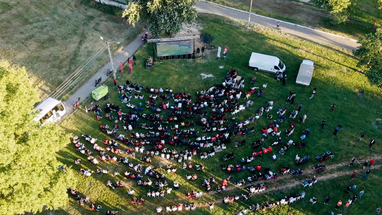 Edirne Sarayiçi'nde milli maç heyecanı
