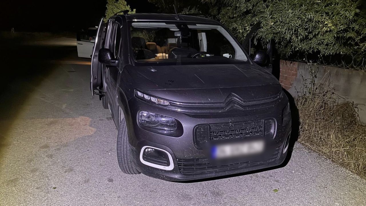 Edirne'de kaçak göçmen operasyonu; 2 gözaltı