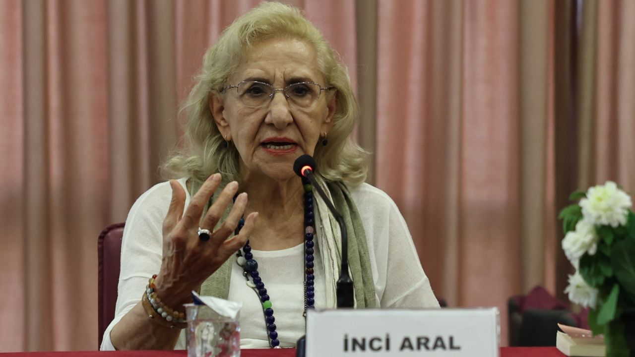 İnci Aral Nilüfer’de okurlarıyla buluştu