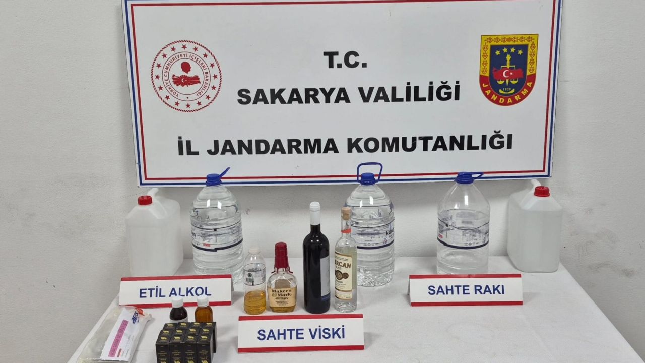 Jandarmadan kaçak makaron ve sahte içki operasyonu