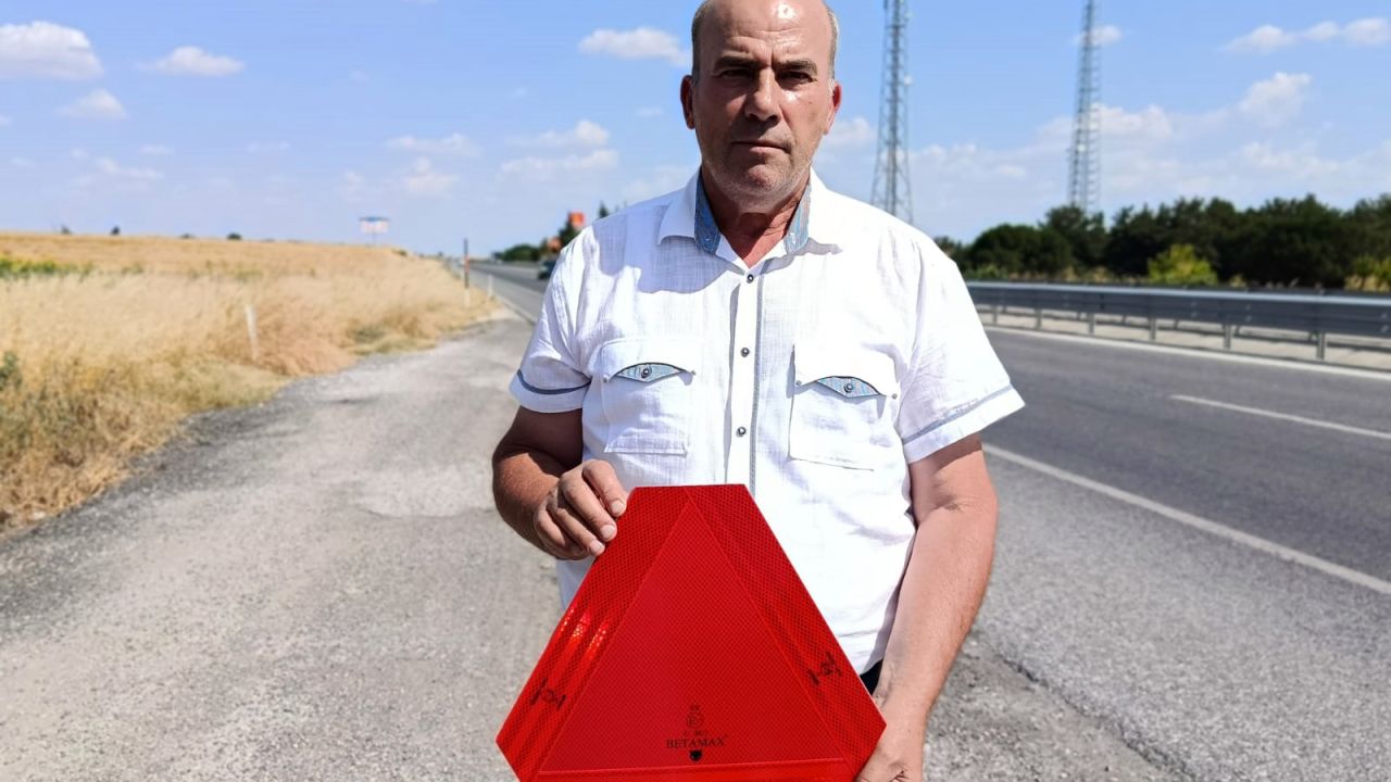 Kardeşinin kazada öldüğü noktadan seslendi: 700 liralık reflektör hayat kurtarır