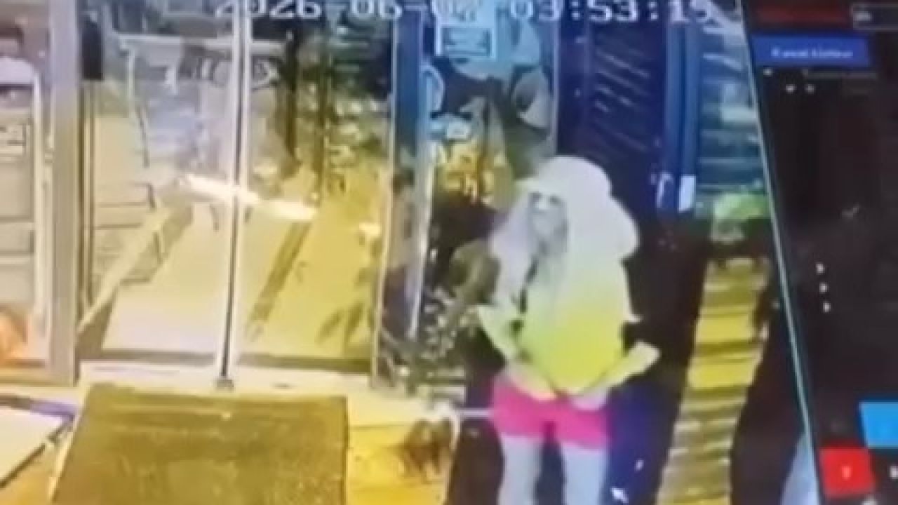 Mini etek giyip peruk takan erkek, mağazadan kilim çaldı; o 