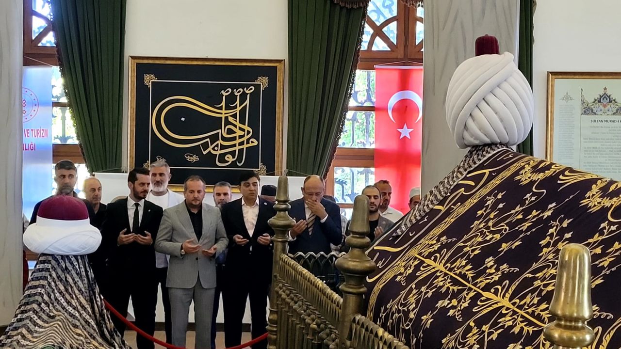 Sultan Murad Hüdavendigar, vefatının 637’nci yılında kabri başında anıldı