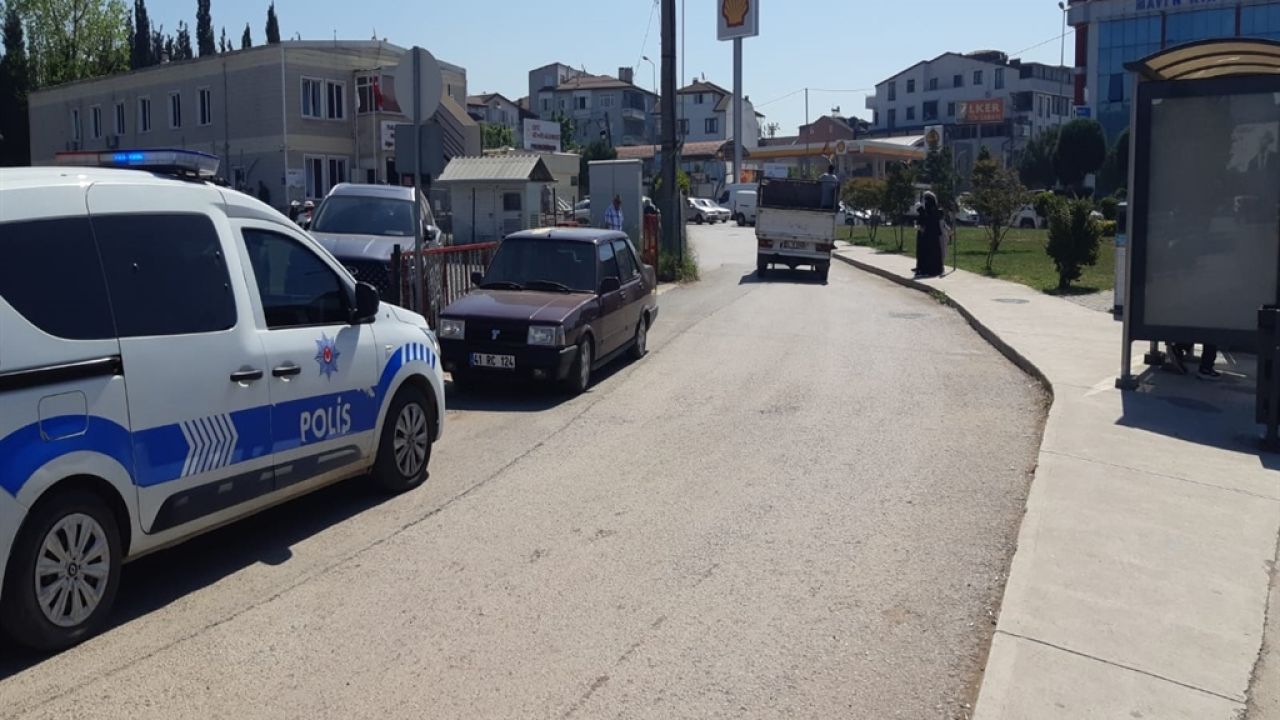 Takip ettiği eski komşusunu bıçakladı, 'Gönül ilişkimizi kullanıp beni dolandırdı' dedi