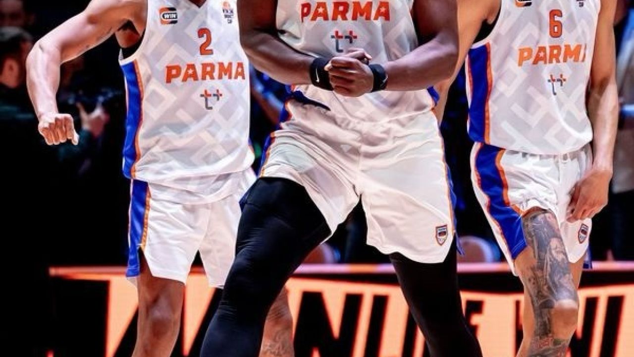 TOFAŞ, Birleşik Amerikalı pivot Terrell Carter ile sözleşme imzaladı