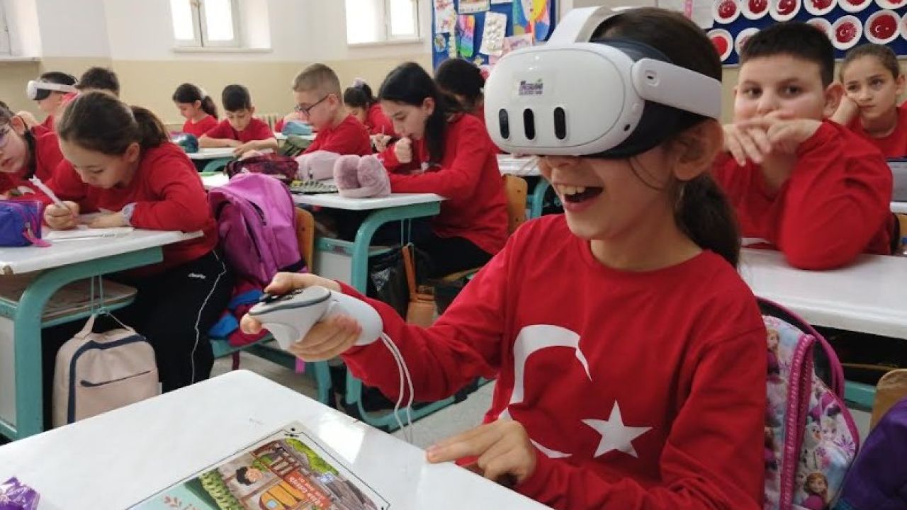 Uludağ Enerji, ‘Enerjini Geleceğe Taşı’ projesiyle 70 bin öğrenciye ulaştı
