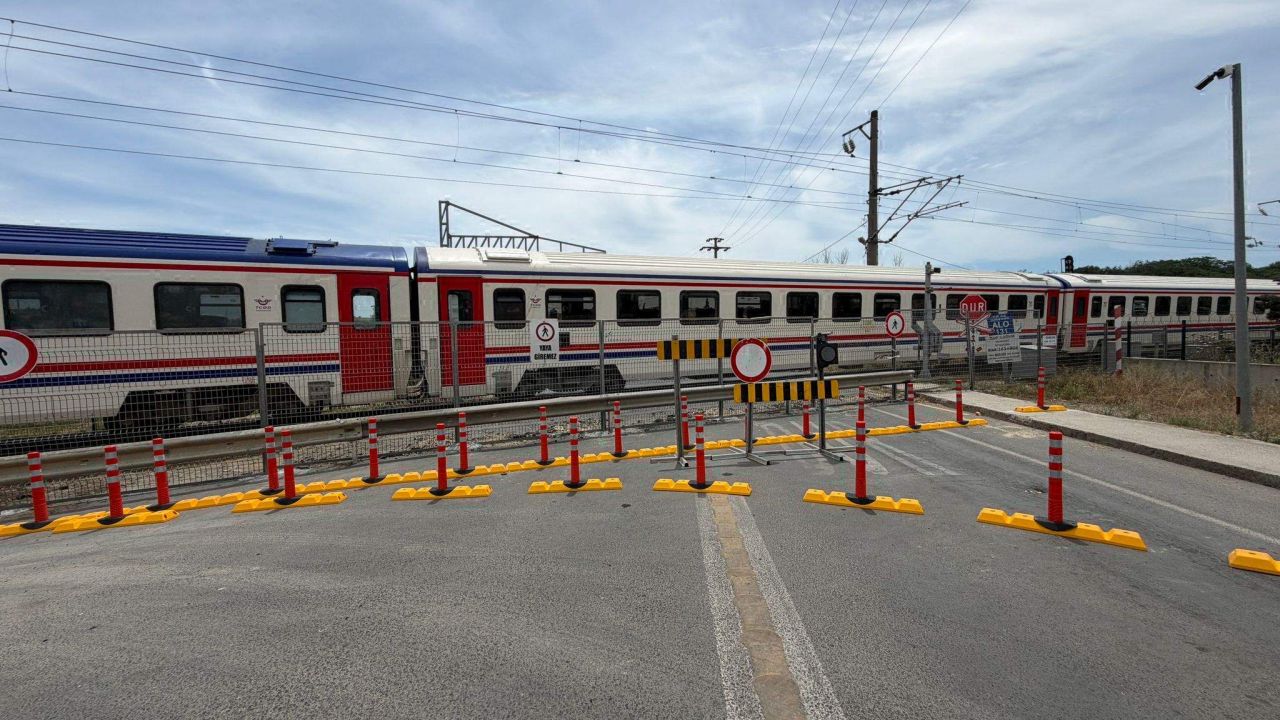 Velimeşe’de alternatif yol trafiğe açıldı