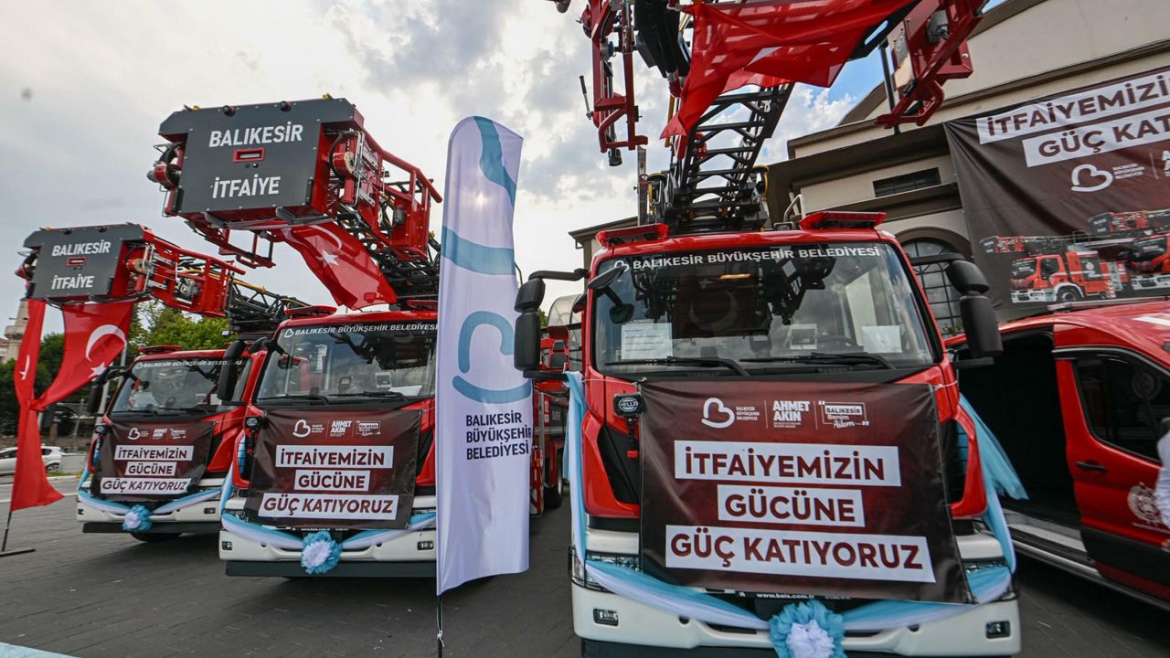 Balıkesir İtfaiyesi yeni araçlarla filosunu güçlendirdi