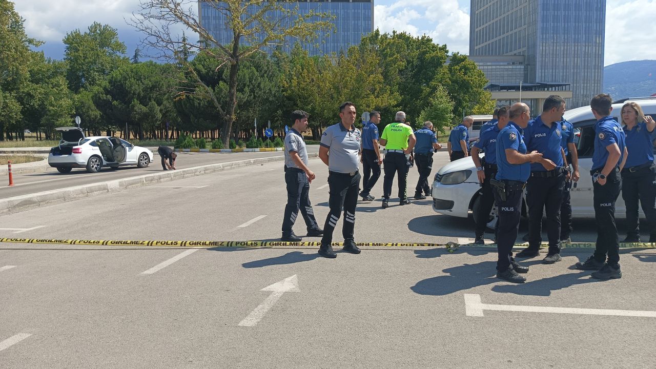 Boşanma davası sonrası adliye otoparkında pompalı tüfek ve tabancalı kavga; 5 gözaltı