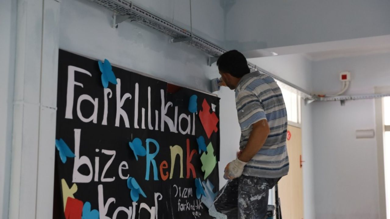 Bursa Büyükşehir Belediyesi’nden okullarda yenileme çalışması