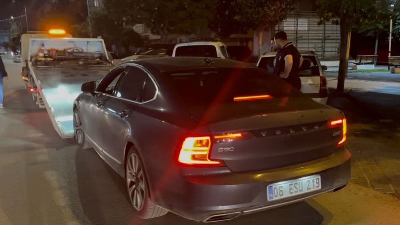 Çakarlı otomobilin ehliyetsiz sürücüsüne 573 bin TL ceza