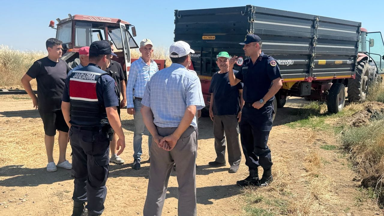 Edirne’de jandarma anız ve arazi yangınlarına karşı bilgilendirdi