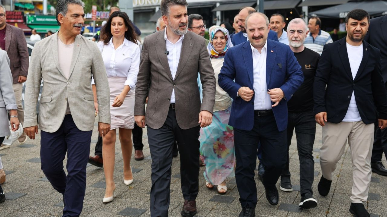Gemlik’te aşureler Biba ve Varank’tan