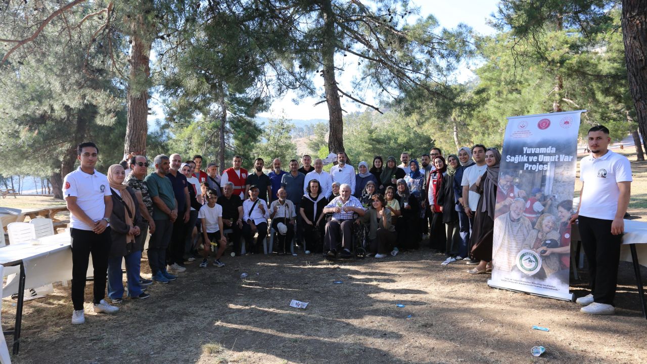Gürsu’nun büyüklerine vefa pikniği