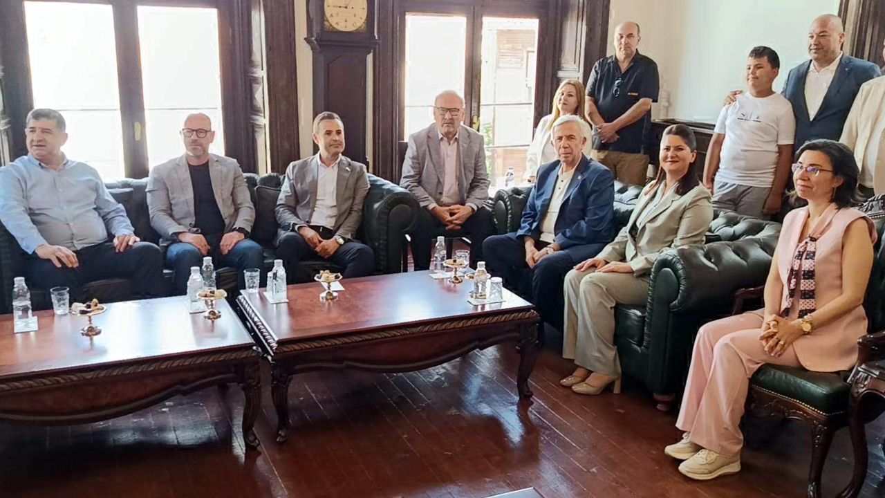Mansur Yavaş, Kırkpınar Yağlı Güreşleri'ni izlemek için Edirne'ye geldi