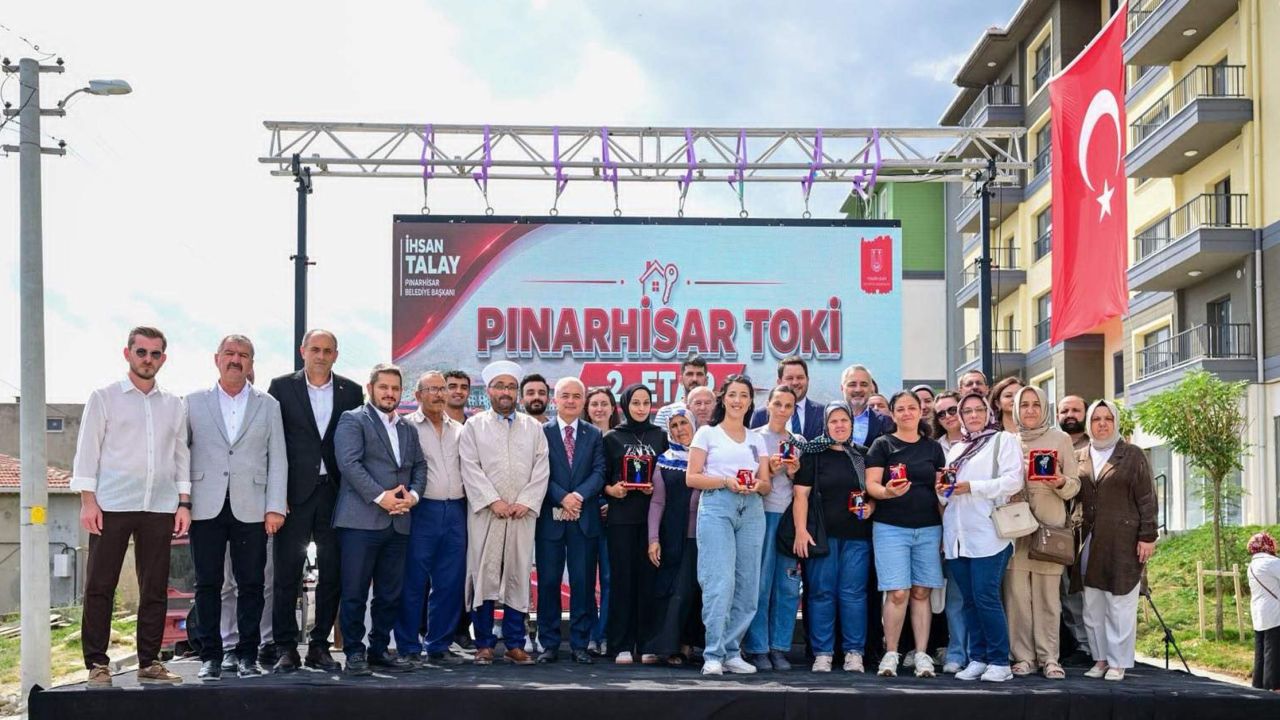 Pınarhisar TOKİ konutlarında anahtarlar törenle teslim edildi