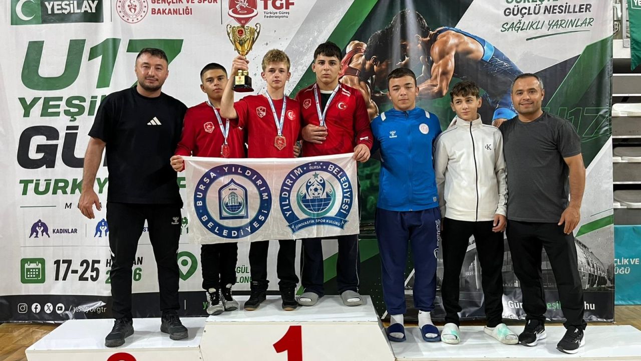 Yıldırım Belediyespor güreşçilerinden U17 Şampiyonası’nda 3 madalya
