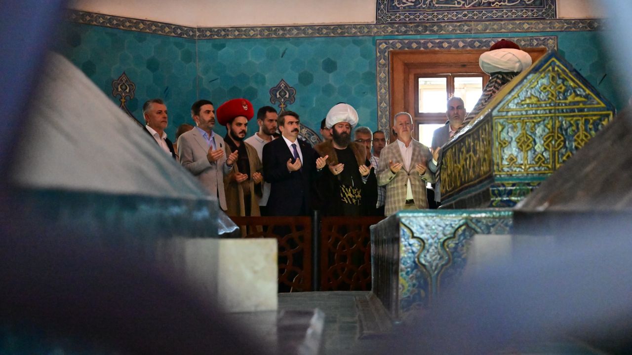 Yıldırım’da Sultan Çelebi Mehmed dualarla anıldı